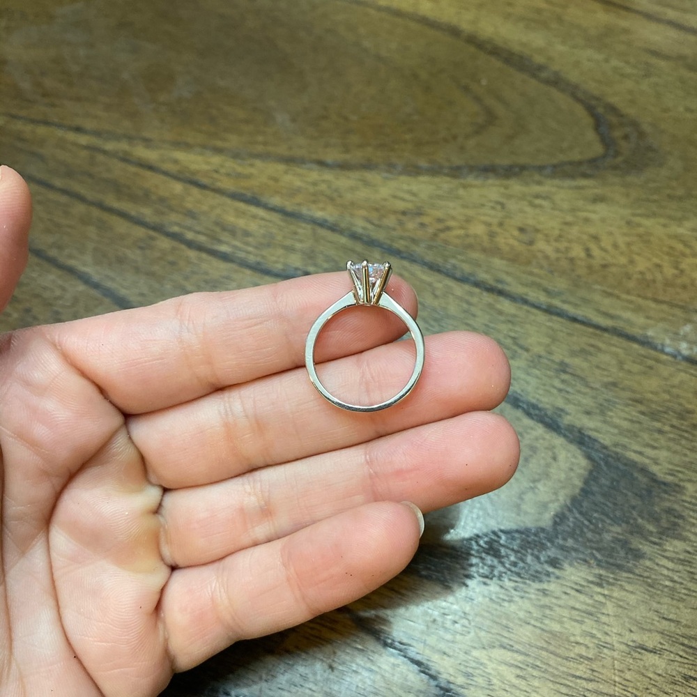diamond ring 💍 - Picture 8 of 8